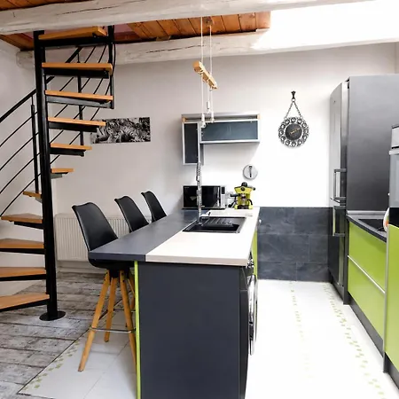 Apartament Ady Haziko *